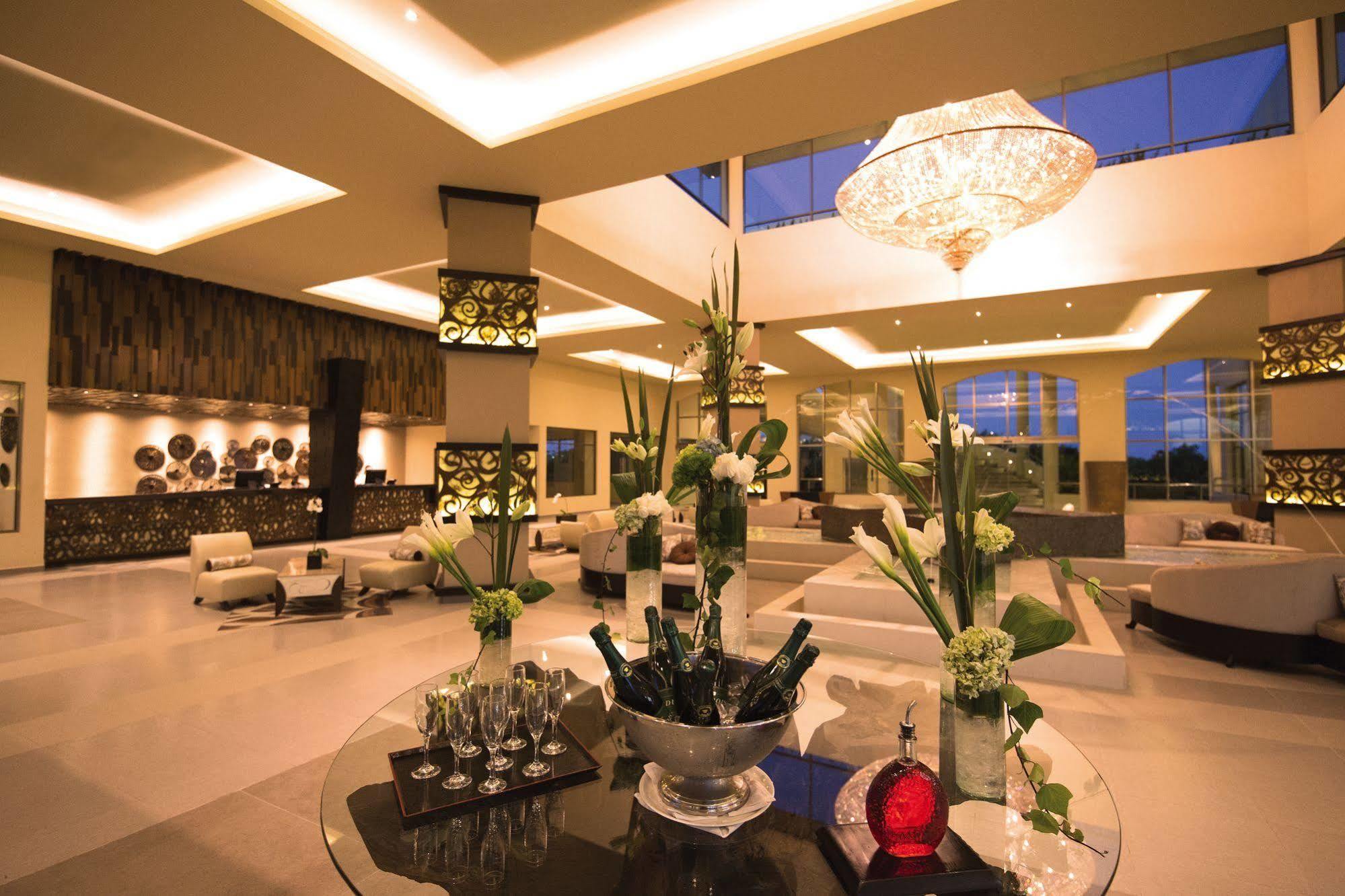 מלון Xetna El Dorado Seaside Palms Adults Only מראה חיצוני תמונה